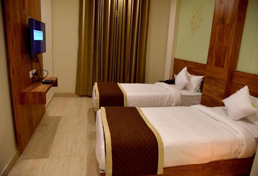فندق Triveni Residency