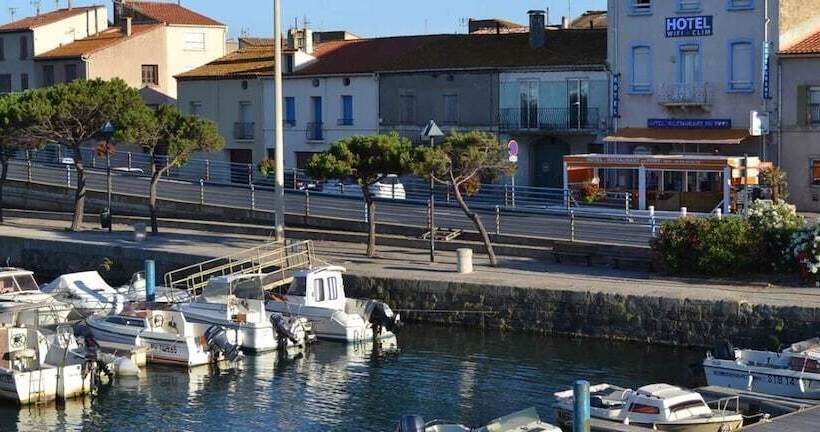 L Hotel Du Port
