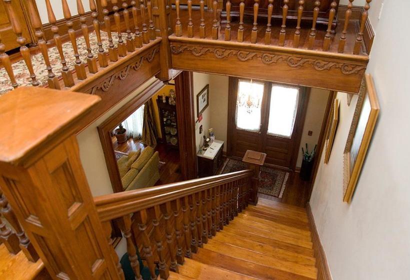 مبيت وإفطار 1896 O'malley House