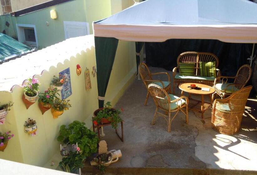 مبيت وإفطار Casa Castori