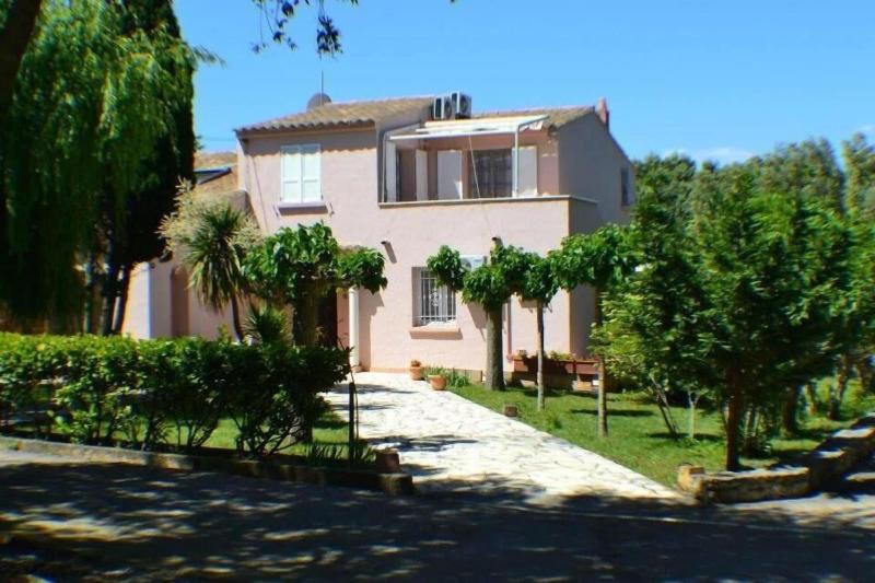 تختخواب و صبحانه Domaine De Foresta