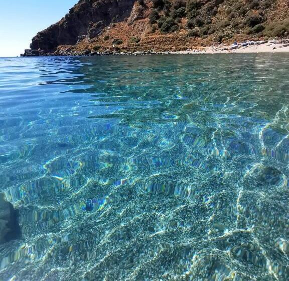 تختخواب و صبحانه L Antico Borgo
