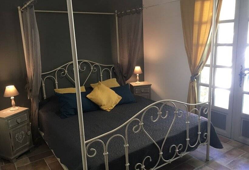 مبيت وإفطار Mas De La Pinède Ex Les Arbousiers