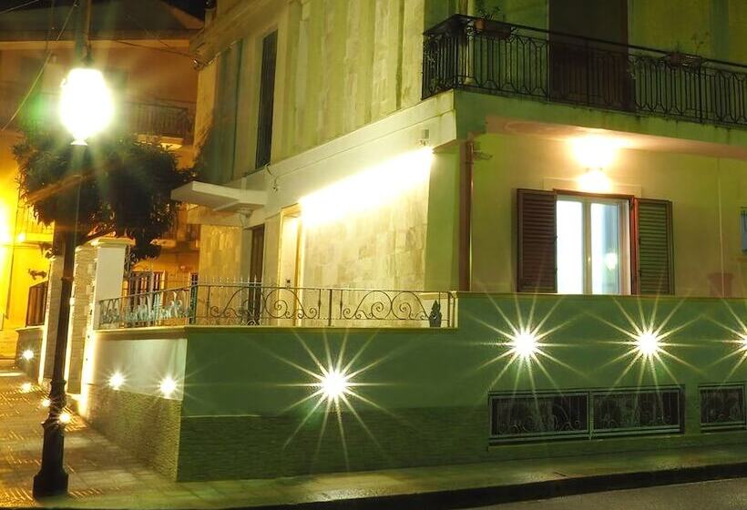 تختخواب و صبحانه Pepè Accommodation