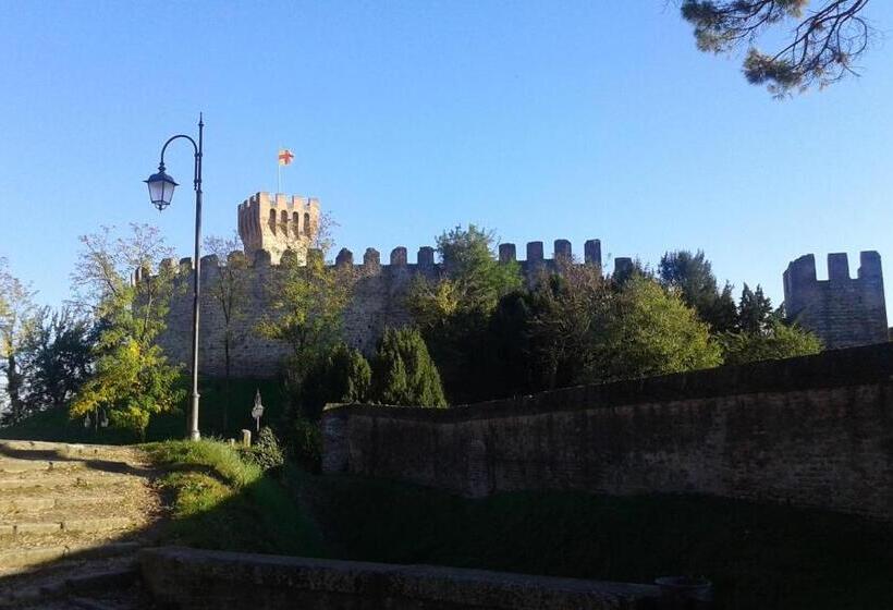 בית מלון כפרי Albergo Ristorante Leon D'oro