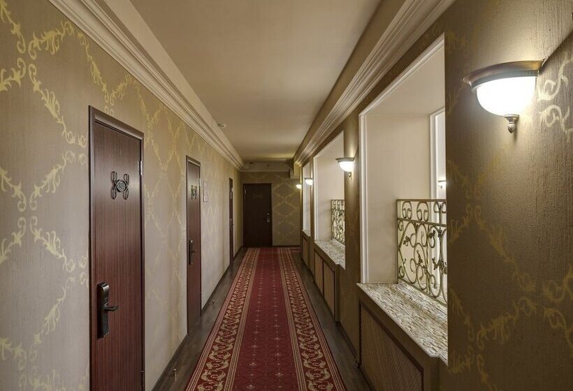 فندق Baden Baden