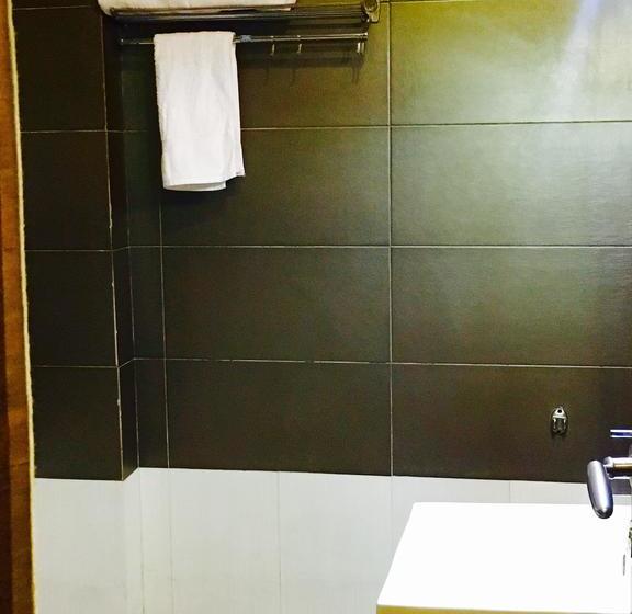 فندق Niketan Mezbaan Suites