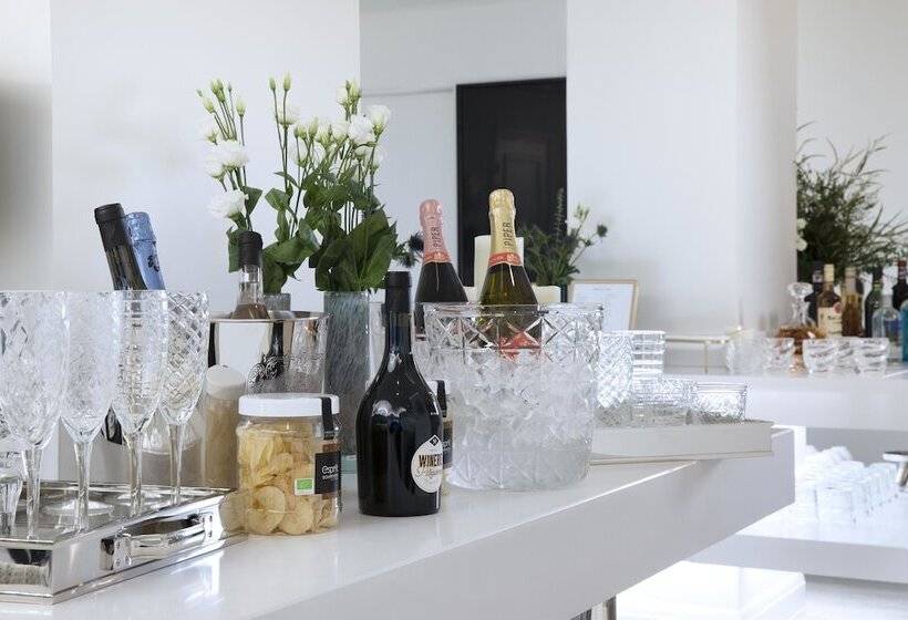 Fotos del hotel Hôtel Dress Code:  11