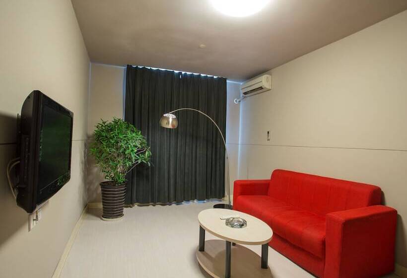 Отель Jinjiang Inn Naning Chaoyang Square Renmin Park