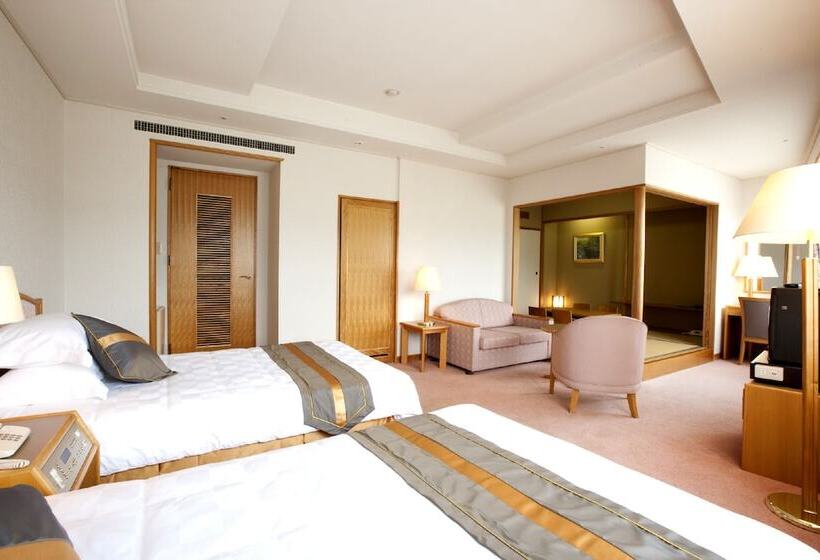 هتل Js Nichinan Resort