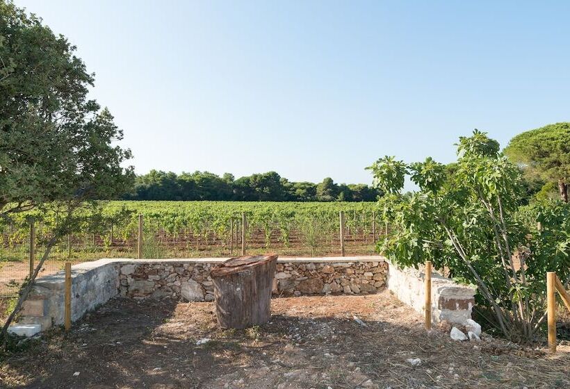 هتل Masseria Mongio Dell Elefante