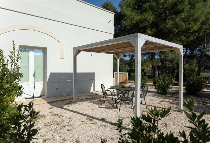 هتل Masseria Mongio Dell Elefante