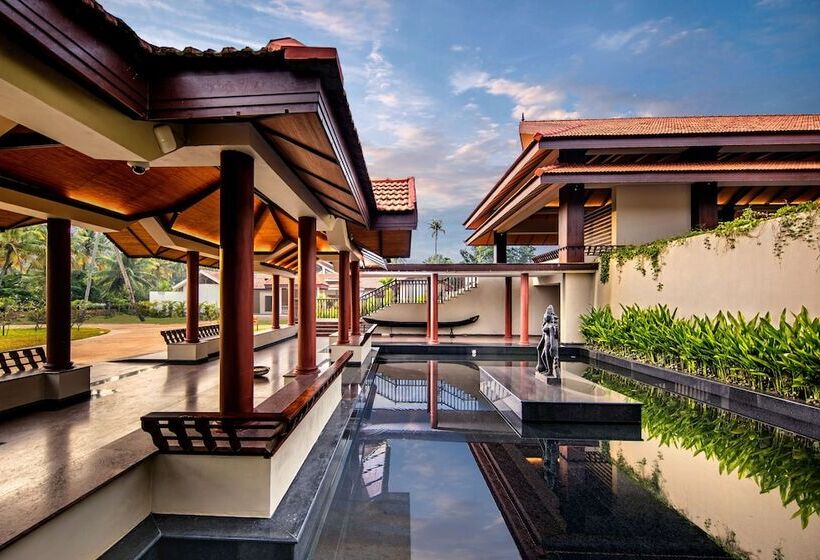 リゾートホテル Niraamaya Wellness Retreats Backwaters And Beyond Kumarakom