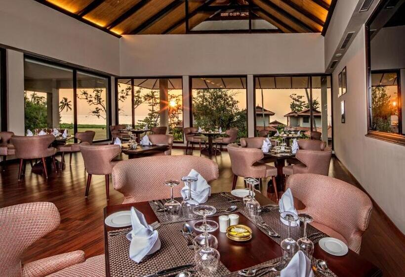 リゾートホテル Niraamaya Wellness Retreats Backwaters And Beyond Kumarakom