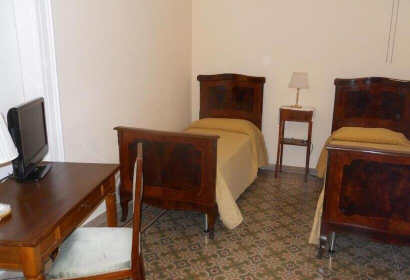 تختخواب و صبحانه Borgo Due Mari