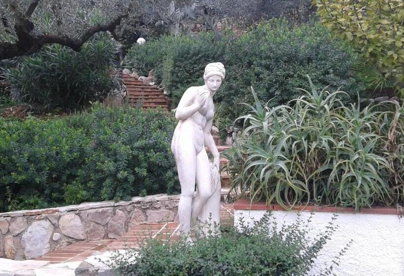 مبيت وإفطار La Maison Galu