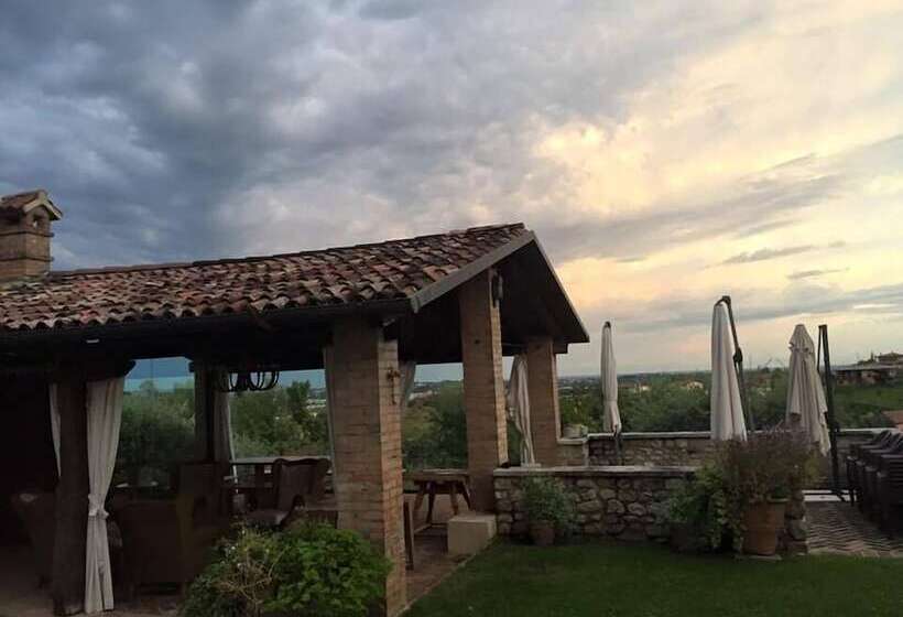 تختخواب و صبحانه Agriturismo La Vigna Di Sarah