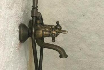 تختخواب و صبحانه Maison D Azur Alaçatı