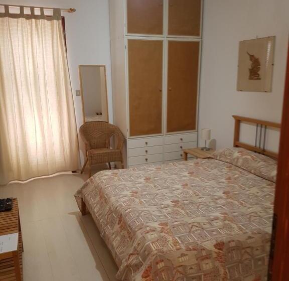 مبيت وإفطار Navarro Hill Resort