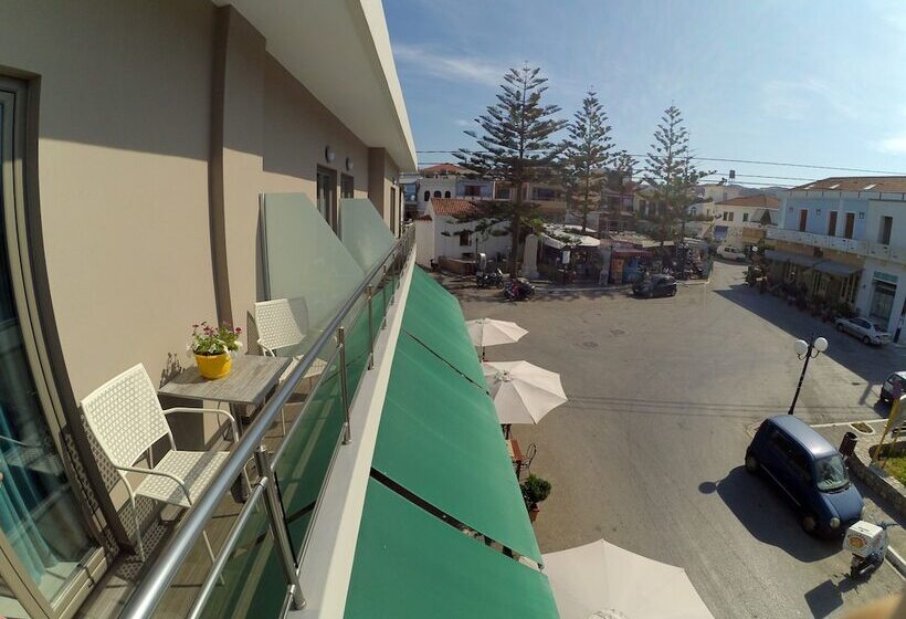 هتل Castell