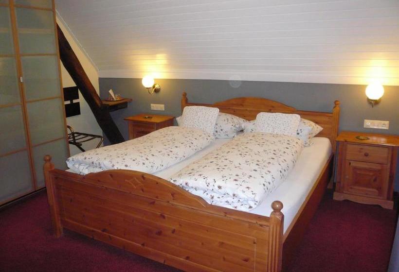 ホテル Mosel Landhaus B&b