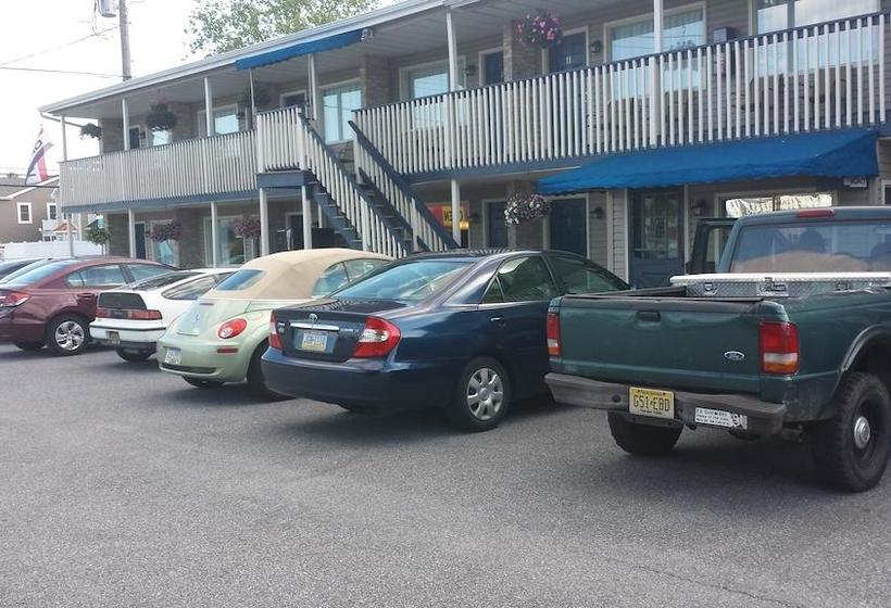 Pirate S Cove Motel