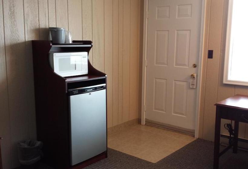 Pirate S Cove Motel
