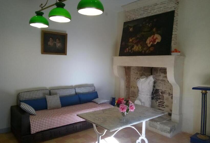 مبيت وإفطار Chateau De Champdolent