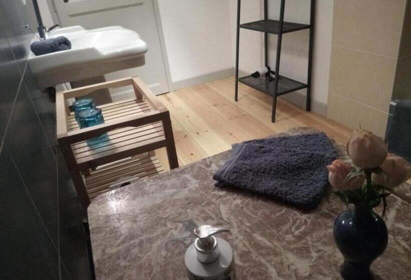 مبيت وإفطار Chateau De Champdolent