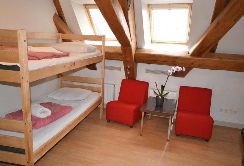 Doma Hostel
