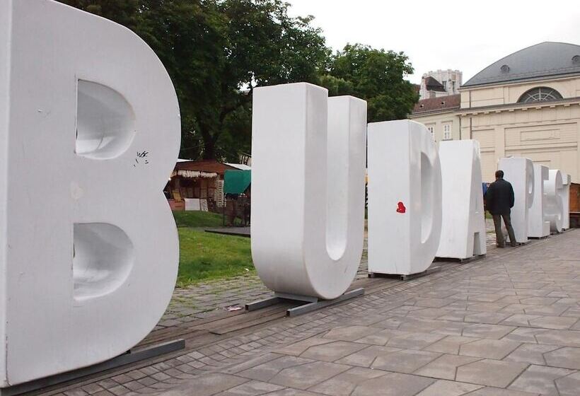 Fotos del hotel Budapest Suites:  8