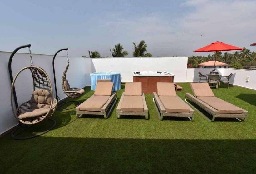 Hotel Calangute Central