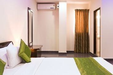 Fotos del hotel OYO Flagship 15444 Manasa Residency:  6