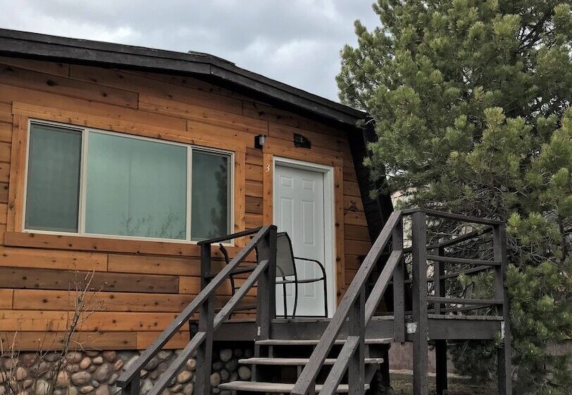 هتل Drift Lodge