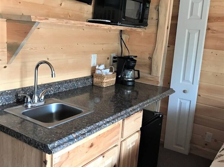 هتل Drift Lodge