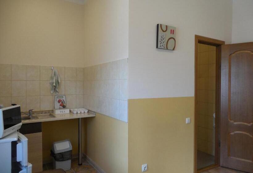 هتل Gogol Park Rooms