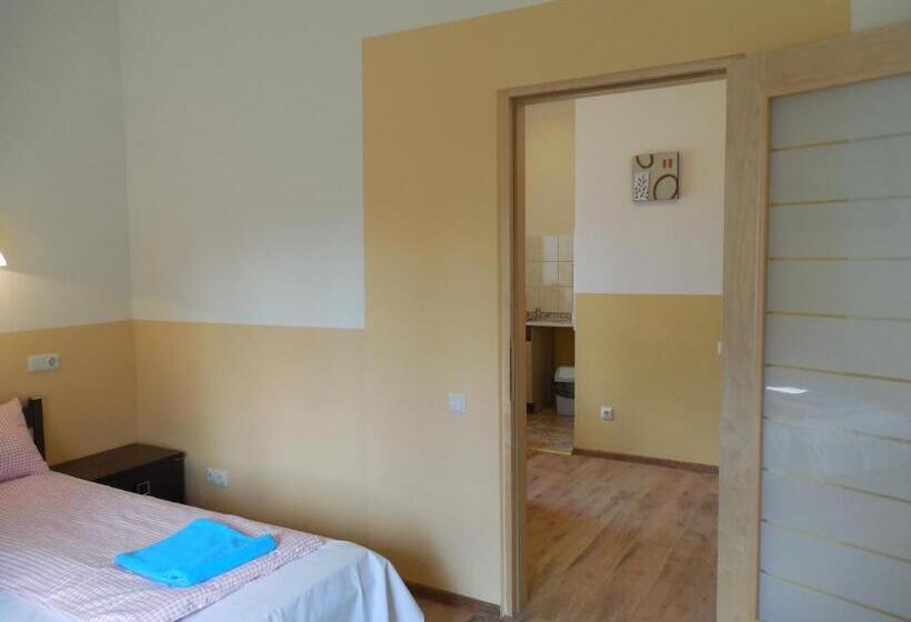 هتل Gogol Park Rooms