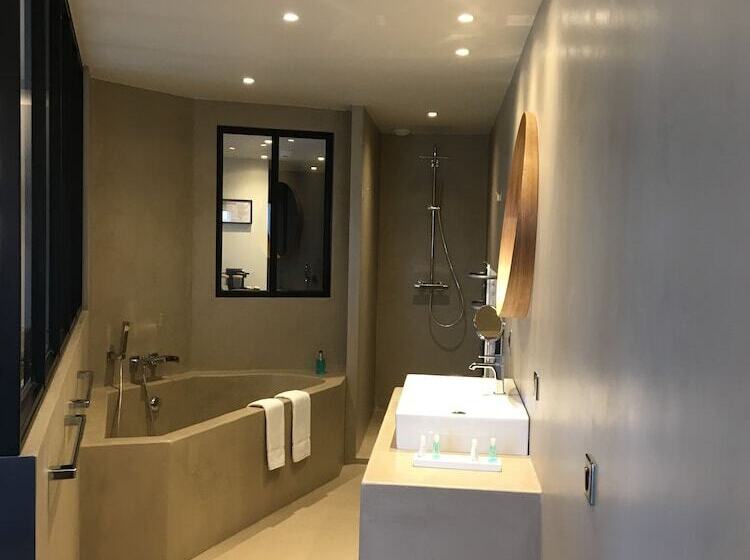 هتل Hôtel De La Plage   Saint Jean De Luz