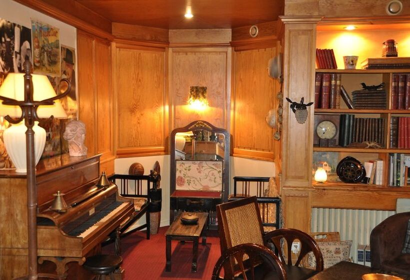 هتل Le Vieux Carre