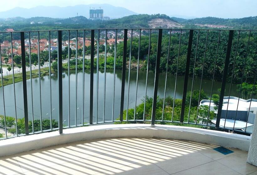 هتل Sri Beverly Hills Near Klia & Klia2 & F1
