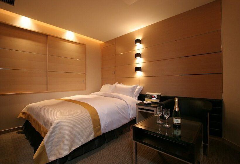 Fotos del hotel The Glanz:  11