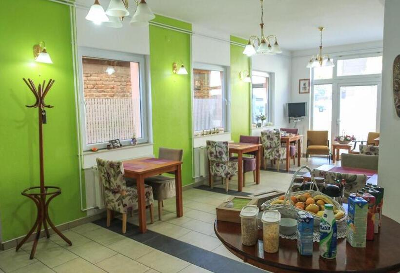 Bed and Breakfast Pansion Centar
