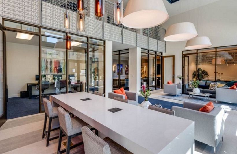 Global Luxury Suites At Epic Way