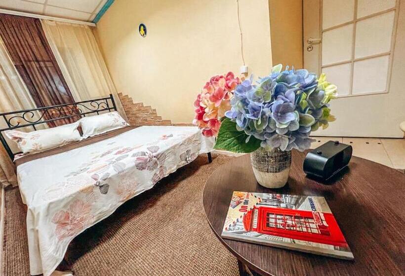 هتل Guest House On Saksahanskoho Street