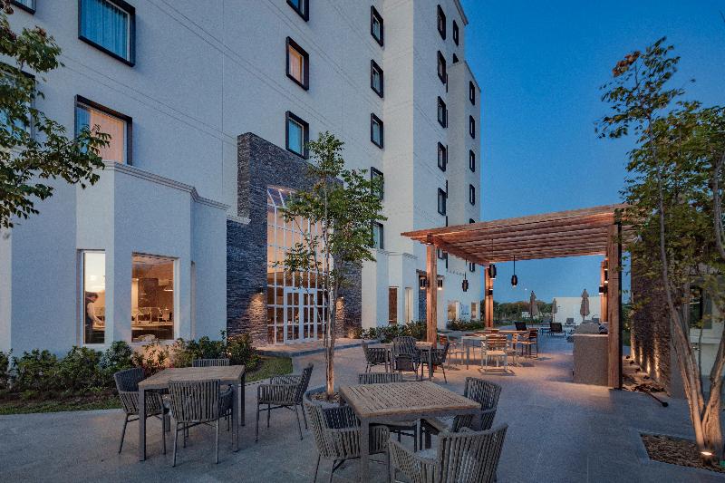هتل Staybridge Suites Silao, An Ihg