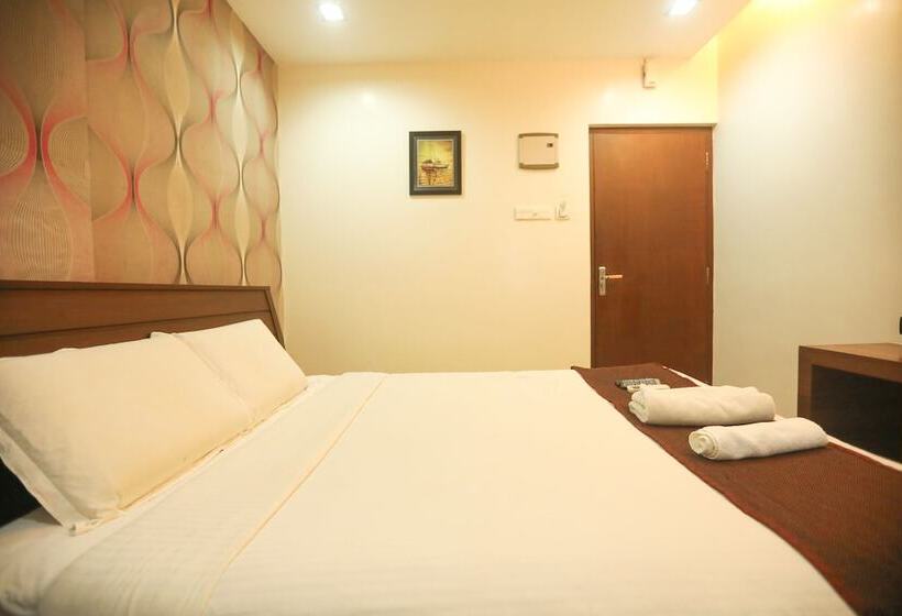 בית מלון כפרי Ulo Aravindar Residency