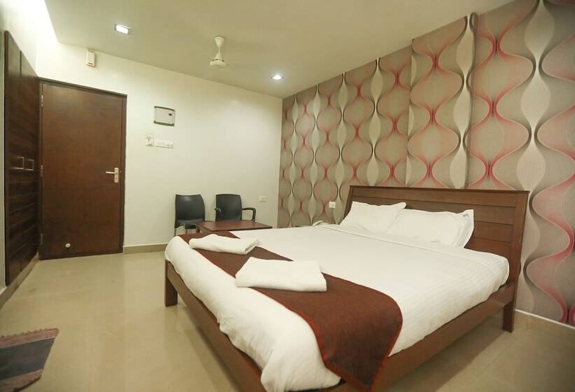 בית מלון כפרי Ulo Aravindar Residency