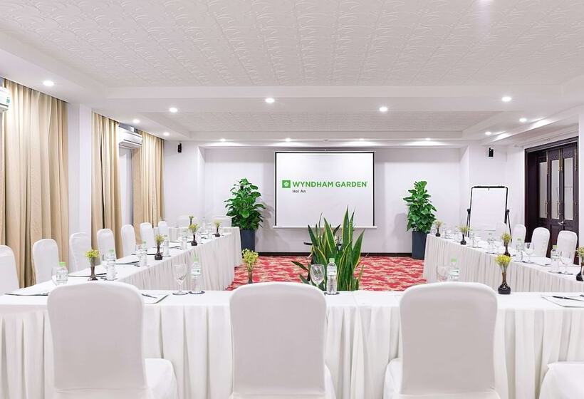 בית מלון כפרי Wyndham Garden Hoi An Cua Dai