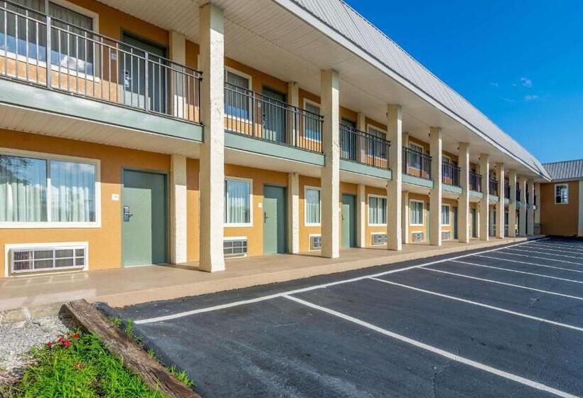 هتل Econo Lodge East Ridge