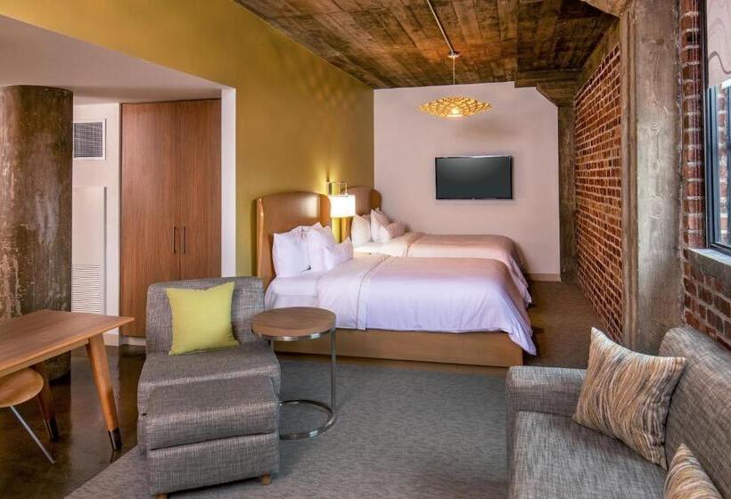 هتل Element Moline